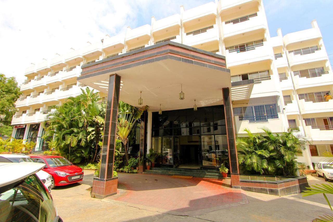 Hotel Ballal Residency Bangalore Buitenkant foto