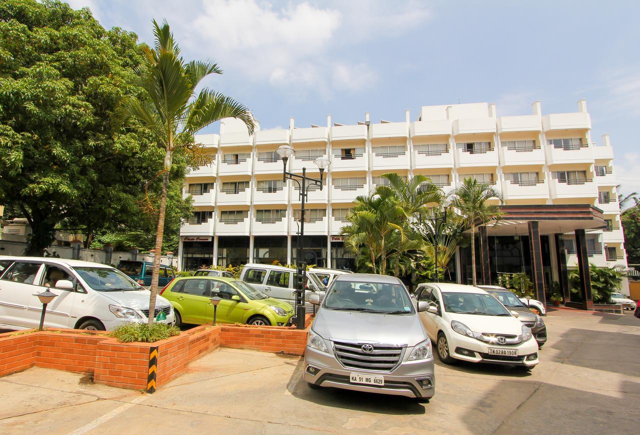 Hotel Ballal Residency Bangalore Buitenkant foto