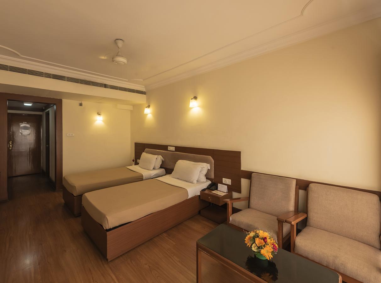 Hotel Ballal Residency Bangalore Buitenkant foto