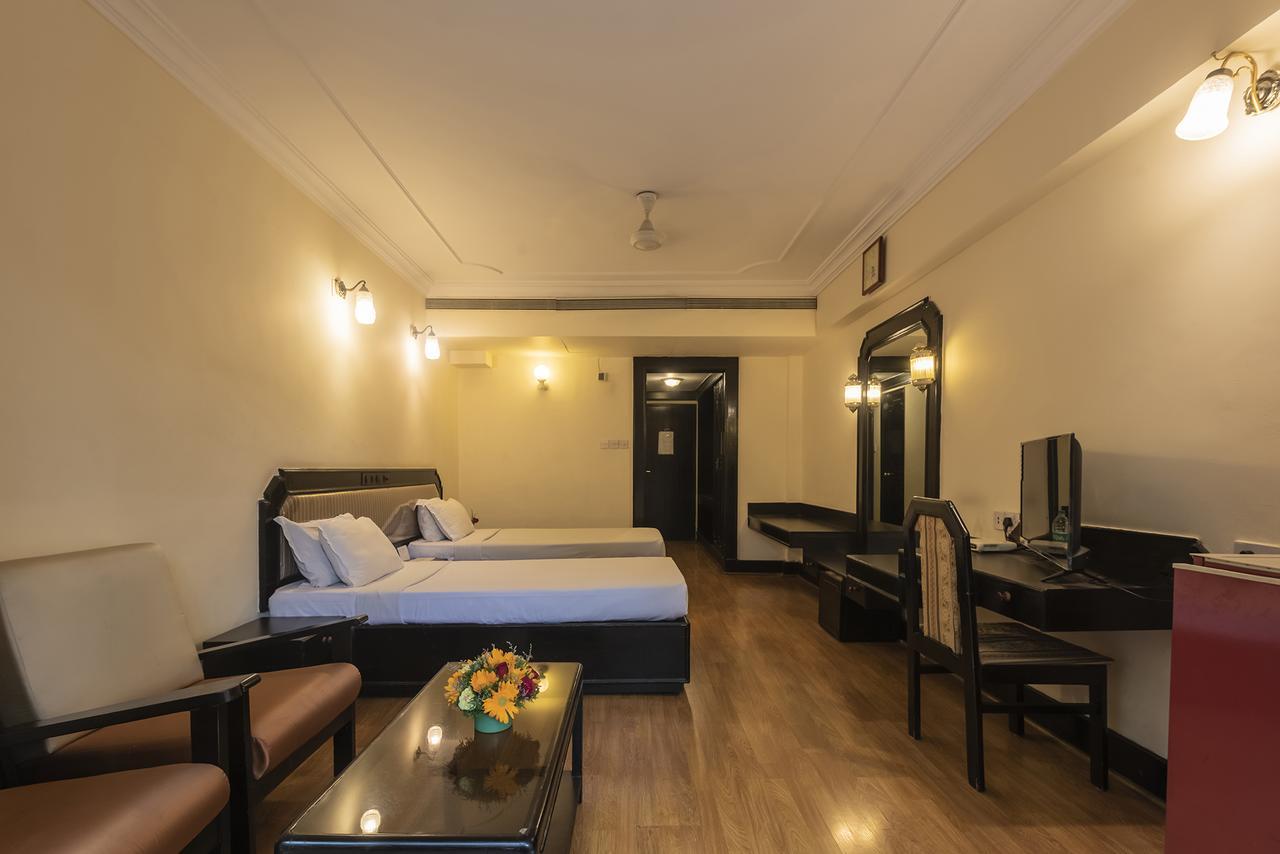 Hotel Ballal Residency Bangalore Buitenkant foto