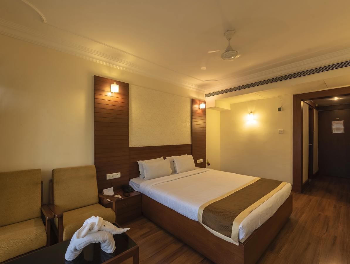 Hotel Ballal Residency Bangalore Buitenkant foto