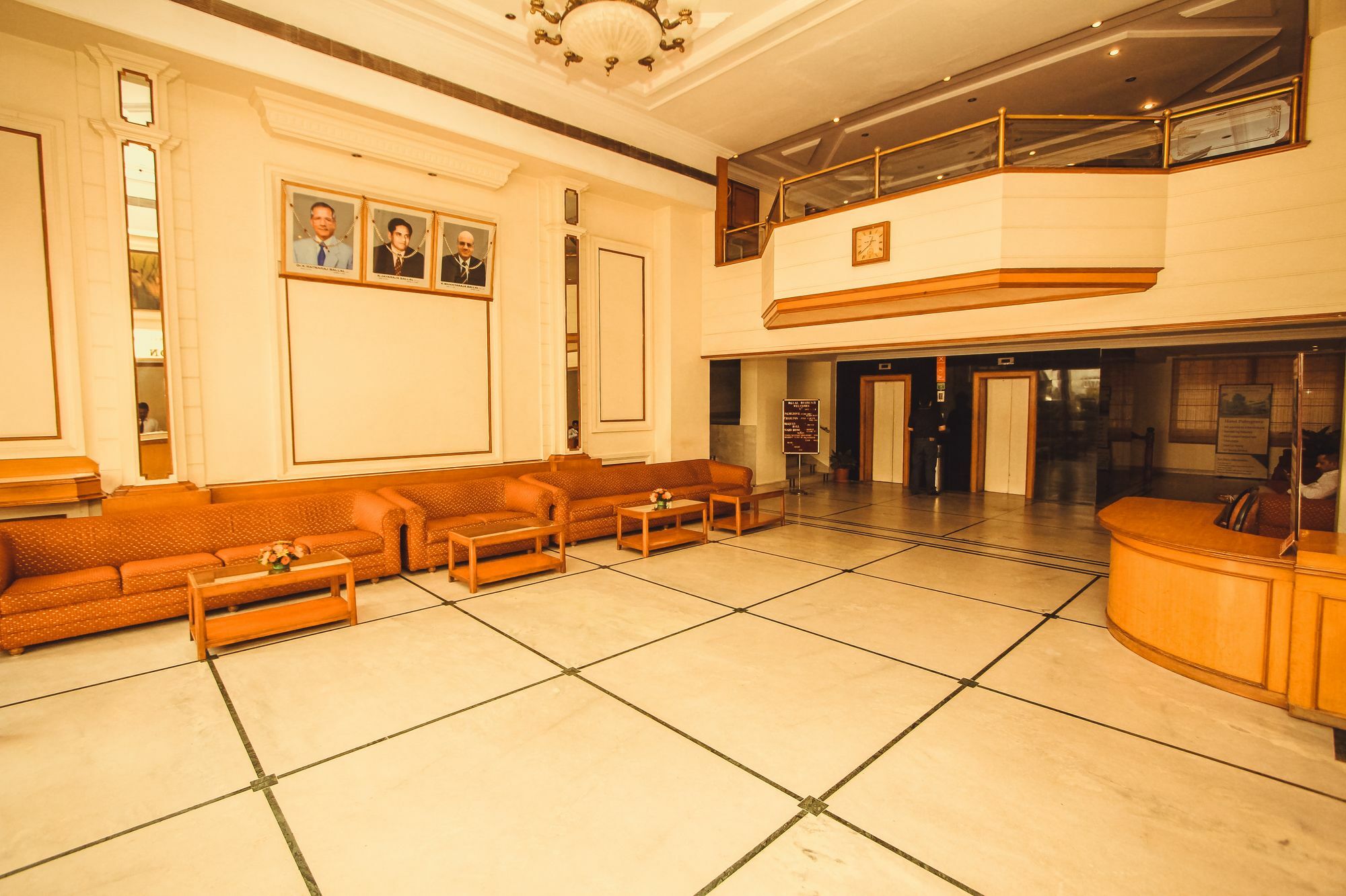 Hotel Ballal Residency Bangalore Buitenkant foto