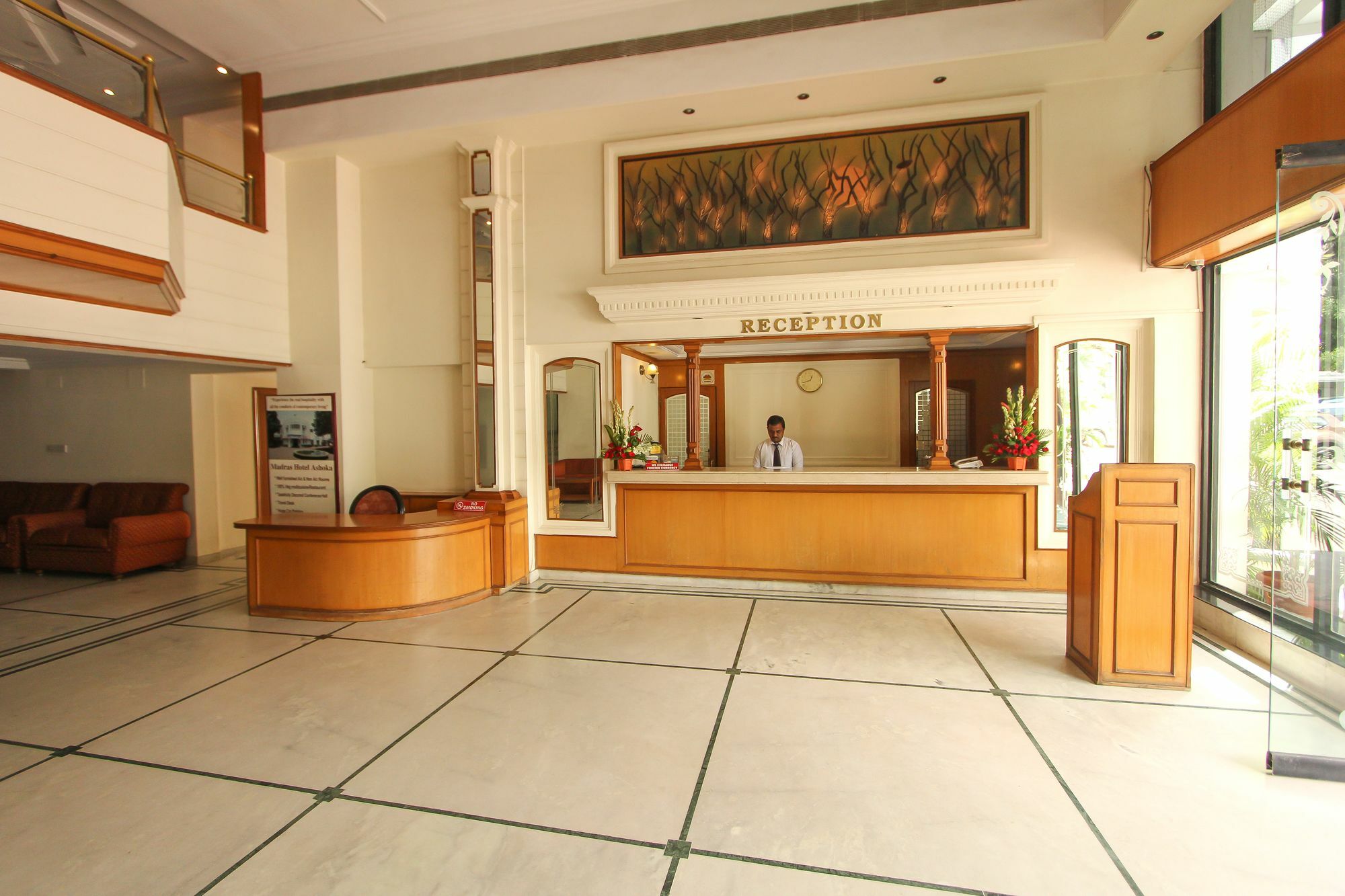 Hotel Ballal Residency Bangalore Buitenkant foto